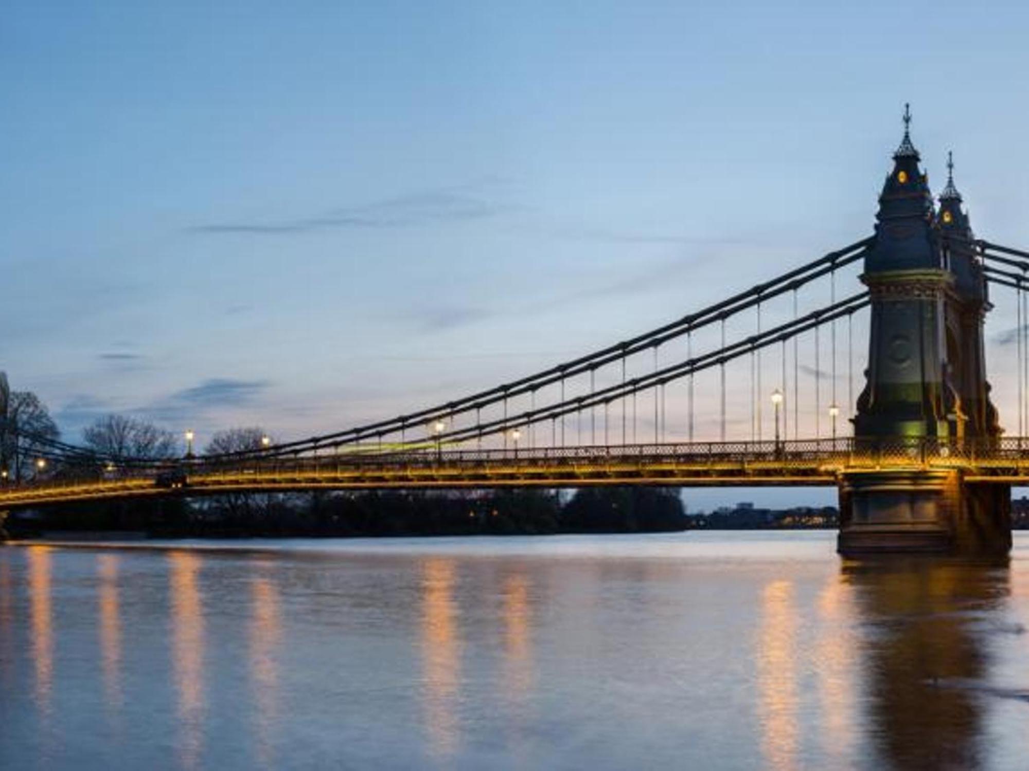Apartment Chic Ensuite - 10% Off - 3 Min To Trains -pass The Keys